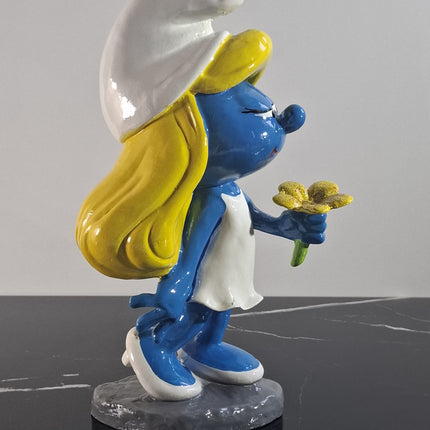 Œuvre d'Art - STROUMPFETTE (2/3) -Bleu, jaune & blanc -33 cm