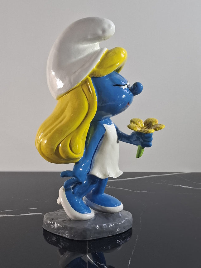 Œuvre d'Art - STROUMPFETTE (2/3) -Bleu, jaune & blanc -33 cm