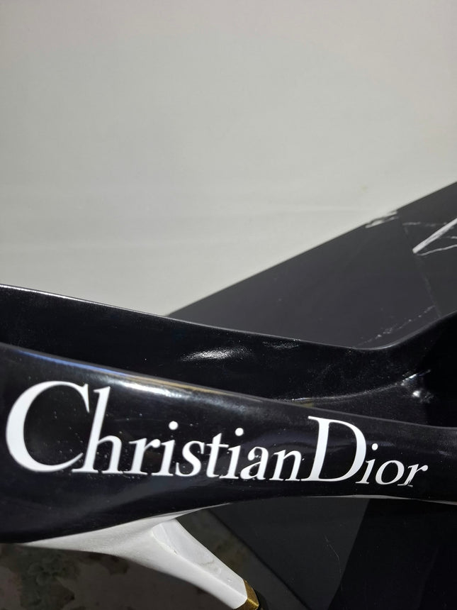 Œuvre d'Art - CHAUSSURE DIOR (3/5)  Noir et blanc   28 cm