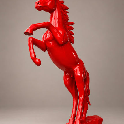 DESTOCKAGE - Sculpture Cheval en Résine 305 cm Rouge Intense – Statues Design