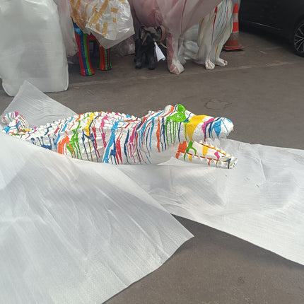 DESTOCKAGE - Sculpture Crocodile XXL en Résine 320 cm Multicolore – Statues Design